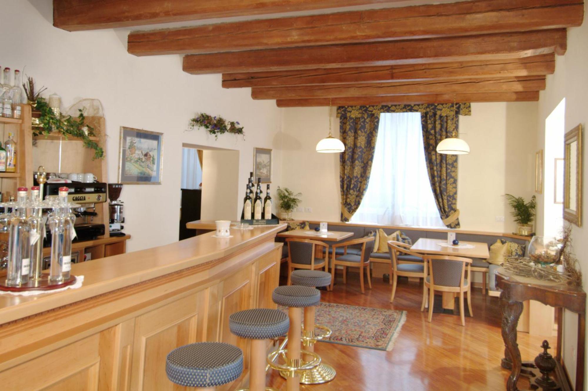 Hotel Faloria Моена Екстериор снимка