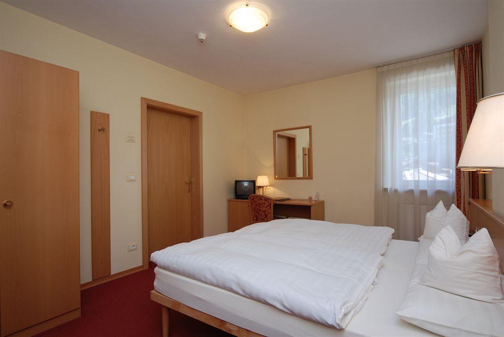 Hotel Faloria Моена Екстериор снимка